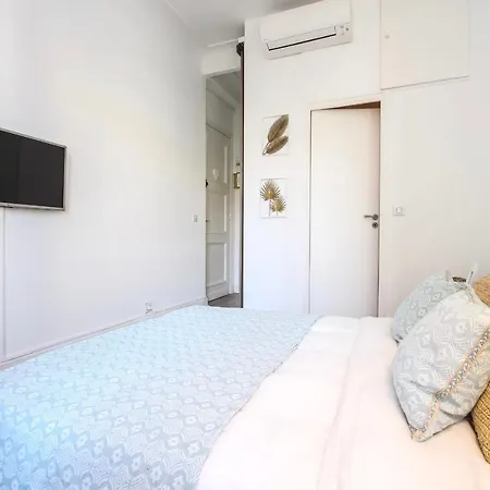Miramar Studette Furnished Канны