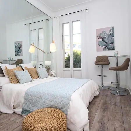 Miramar Studette Furnished Апартаменты